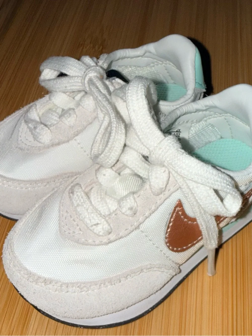 Nike soft white
